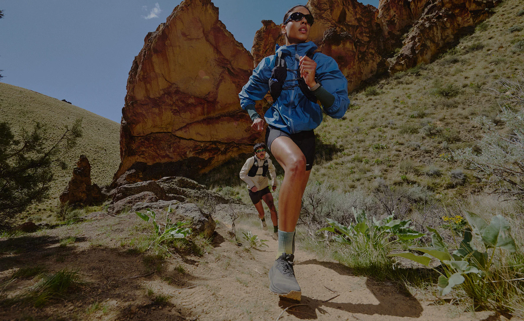 Women's Roam Trail Running Shoe  |  Warm Taupe/Cork - Image 7